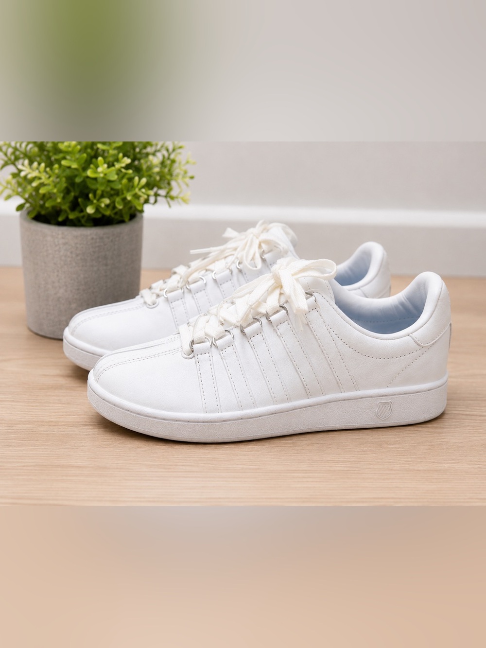 K-Swiss White Women's Low-Top Sneakers